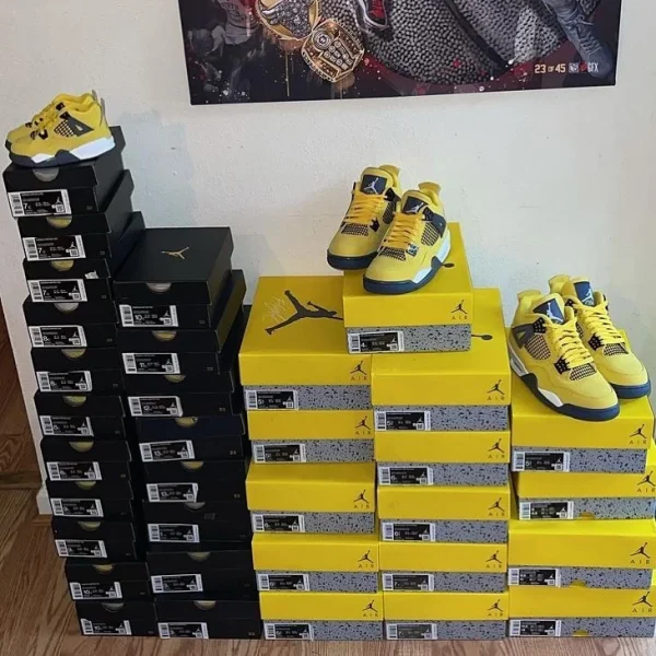 Pallet of Shoes